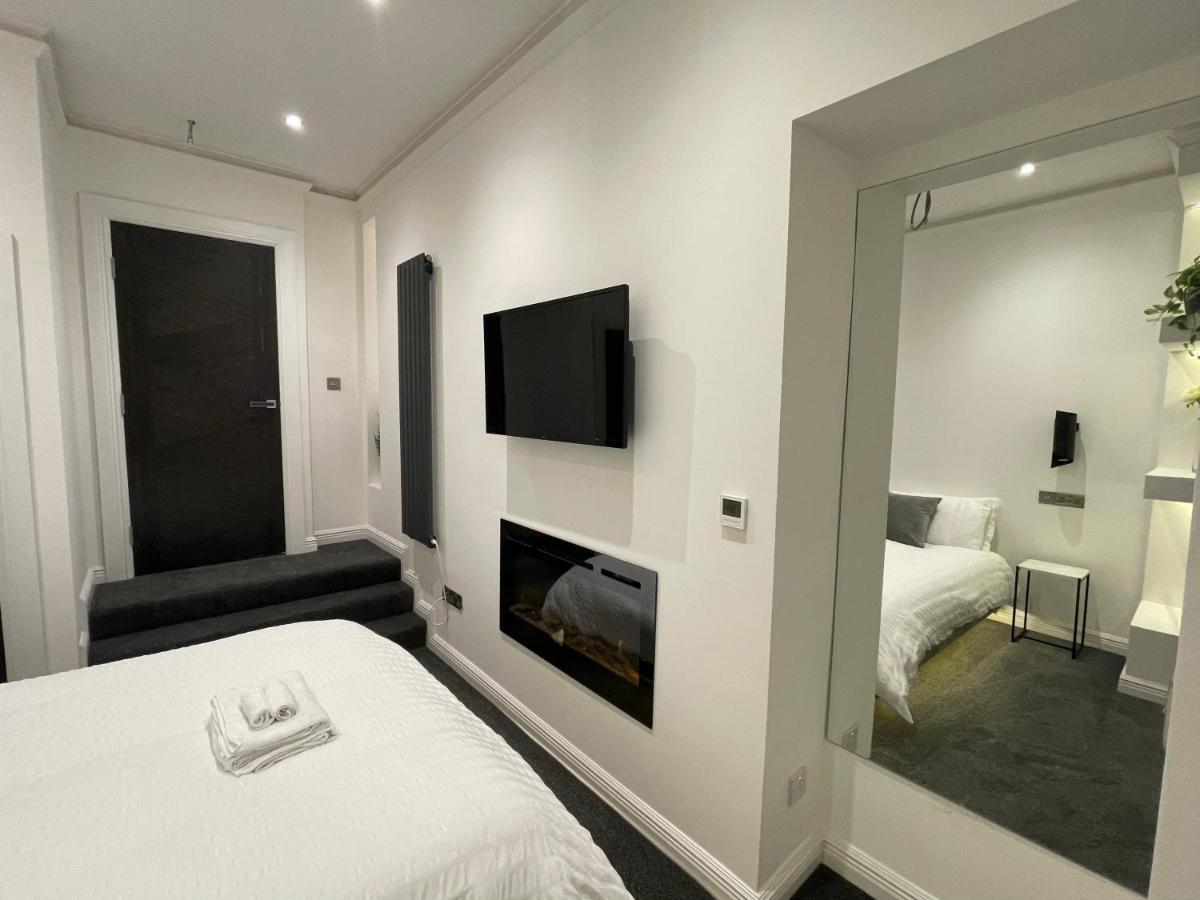 Luxury Apartment Edinburgh Centre With Steam Room ภายนอก รูปภาพ
