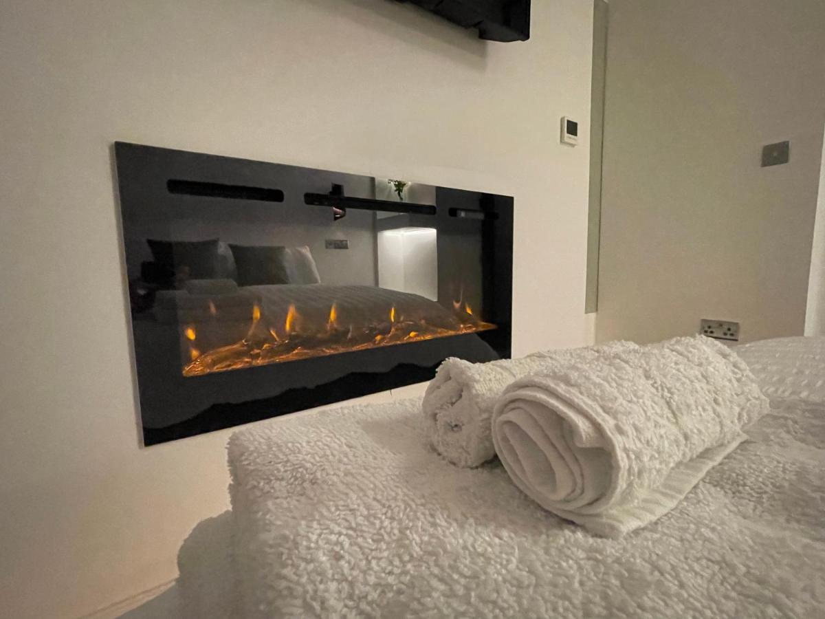 Luxury Apartment Edinburgh Centre With Steam Room ภายนอก รูปภาพ