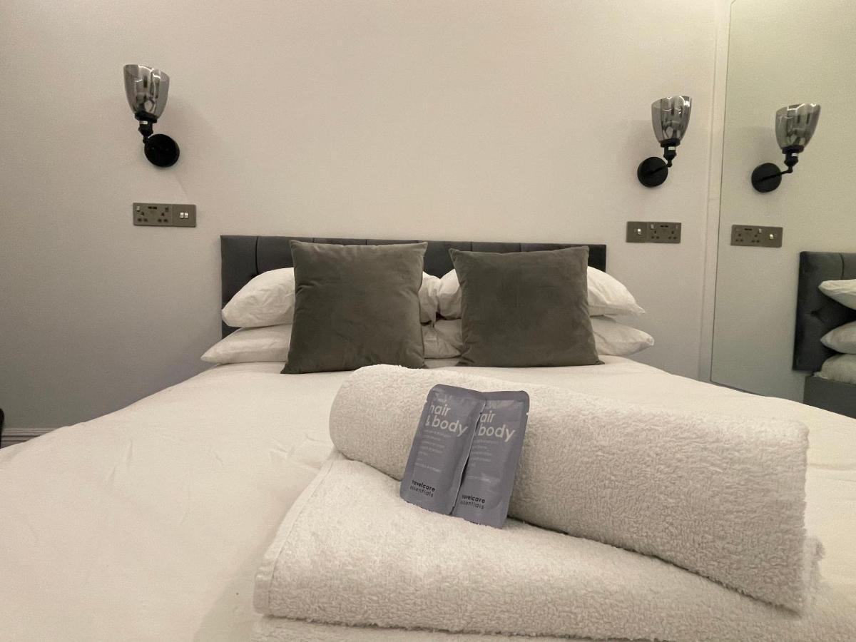 Luxury Apartment Edinburgh Centre With Steam Room ภายนอก รูปภาพ